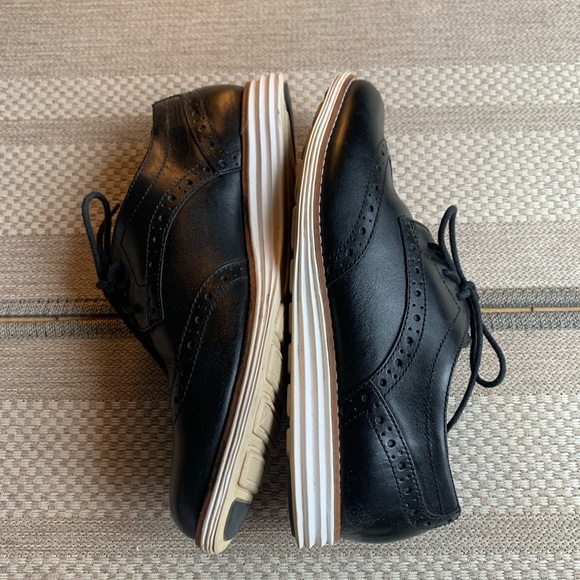 Cole Haan Oxfords size 6 - Picture 2 of 4